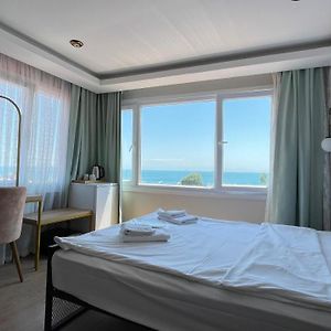 Camera standard con letto king size